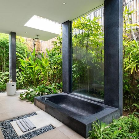 Villa Alice By Villa Finder Seminyak  Bagian luar foto