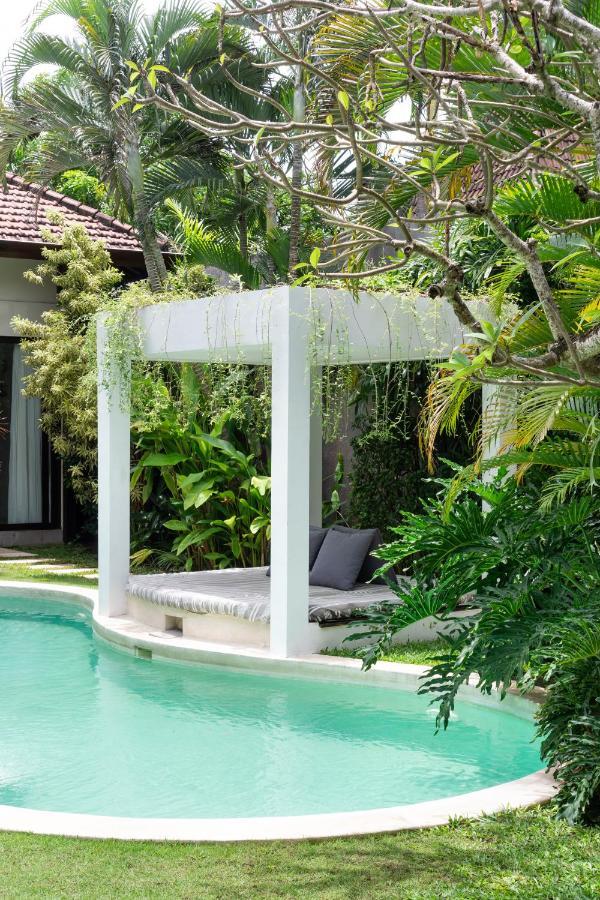 Villa Alice By Villa Finder Seminyak  Bagian luar foto